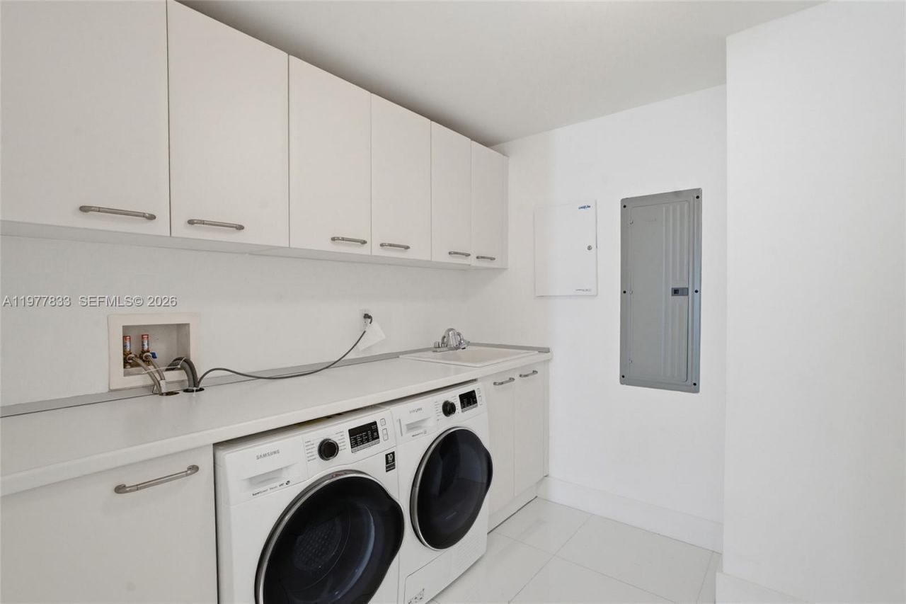 2627 S Bayshore Dr , Unit 501, Miami, FL 33133 Photo