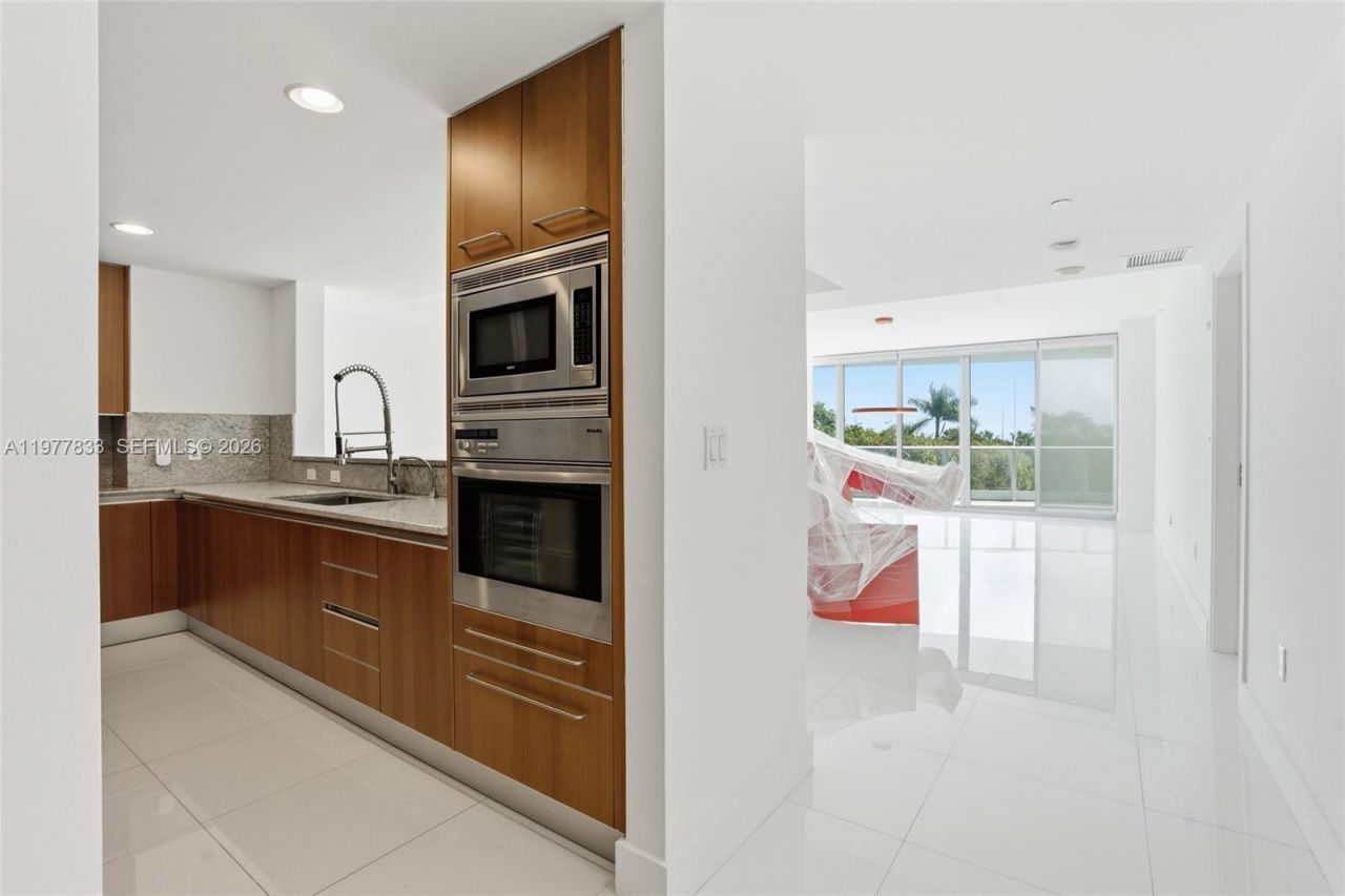 2627 S Bayshore Dr , Unit 501, Miami, FL 33133 Photo
