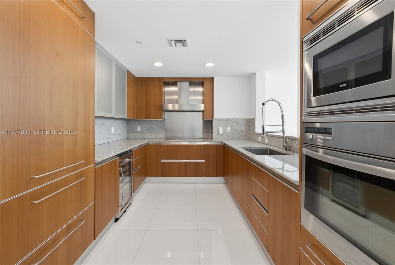 2627 S Bayshore Dr , Unit 501, Miami, FL 33133 Photo