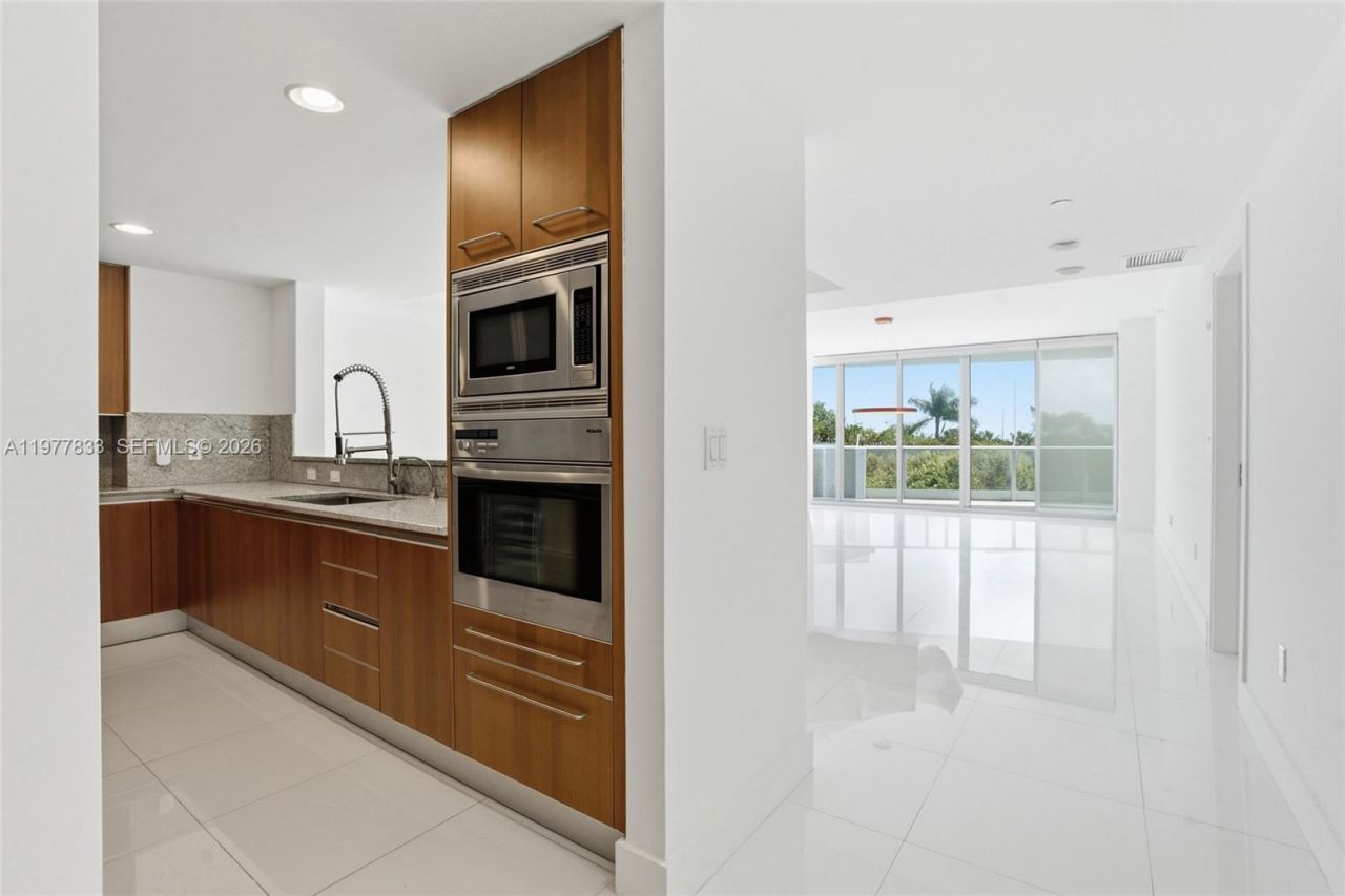 2627 S Bayshore Dr , Unit 501, Miami, FL 33133 Photo
