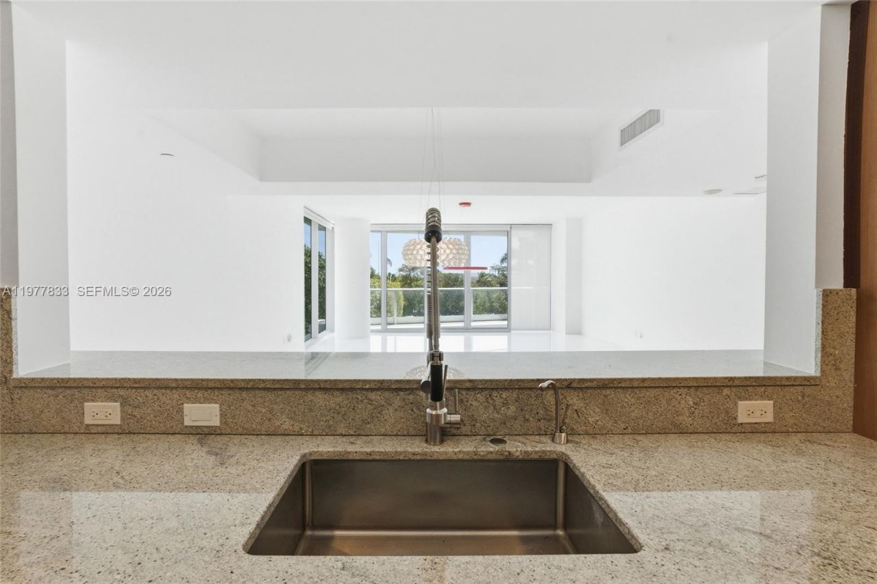 2627 S Bayshore Dr , Unit 501, Miami, FL 33133 Photo