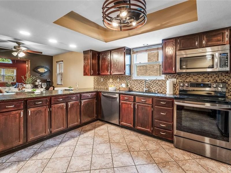 2551 Woodbluff Lane, Washington Township, OH 45458 Photo 14