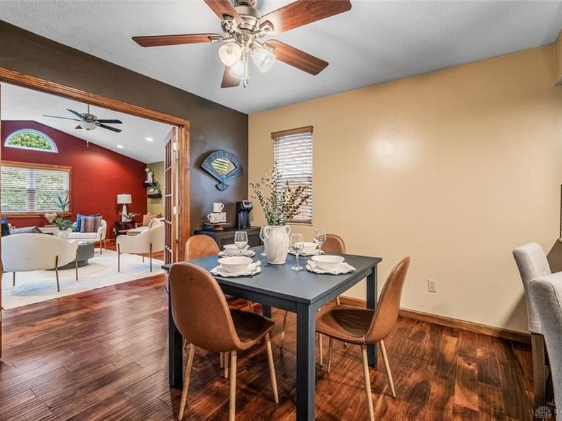 2551 Woodbluff Lane, Washington Township, OH 45458 Photo 15