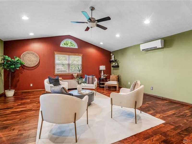 2551 Woodbluff Lane, Washington Township, OH 45458 Photo 4