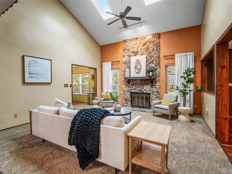 2551 Woodbluff Lane, Washington Township, OH 45458 Photo 6