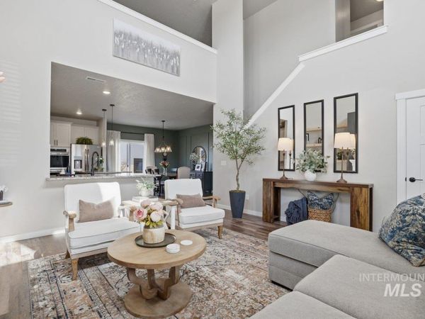 3812 E Rock Falls St, Nampa, ID 83686