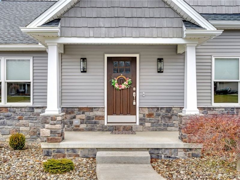 6438 Calvary Court, Youngstown, OH 44515 Photo 2