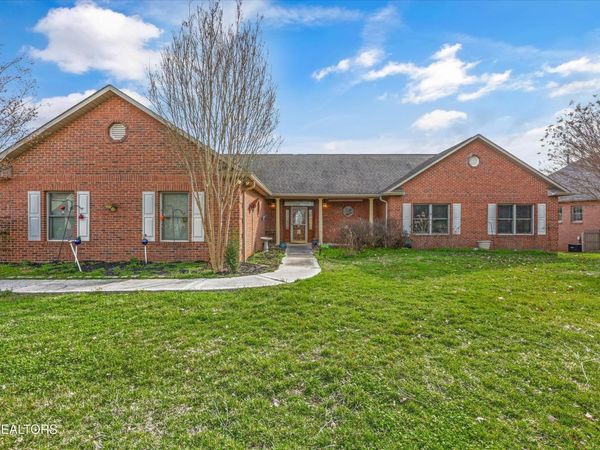 3934 Poplar Grove Rd, Maryville, TN 37804