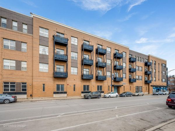 2915 N Clybourn Avenue, Unit 410, Chicago, IL 60618