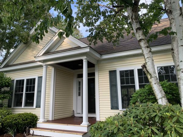 29 Hancock Drive, Bedford, NH 03110