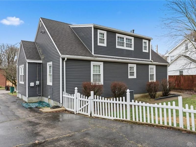 1477 S Central Drive, Beavercreek, OH 45432 Photo 5