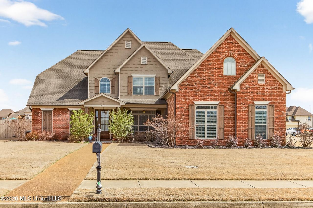 1052 N Aquila Circle, Olive Branch, MS 38654 Main Photo
