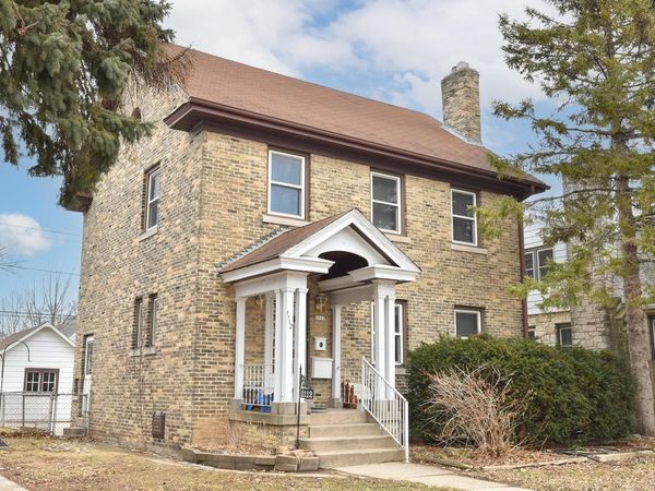 1112 S 77th STREET, West Allis, WI 53214