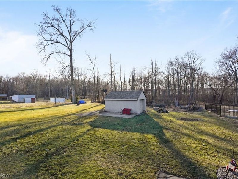 2282 Heston Drive, Lake Milton, OH 44429 Photo 37