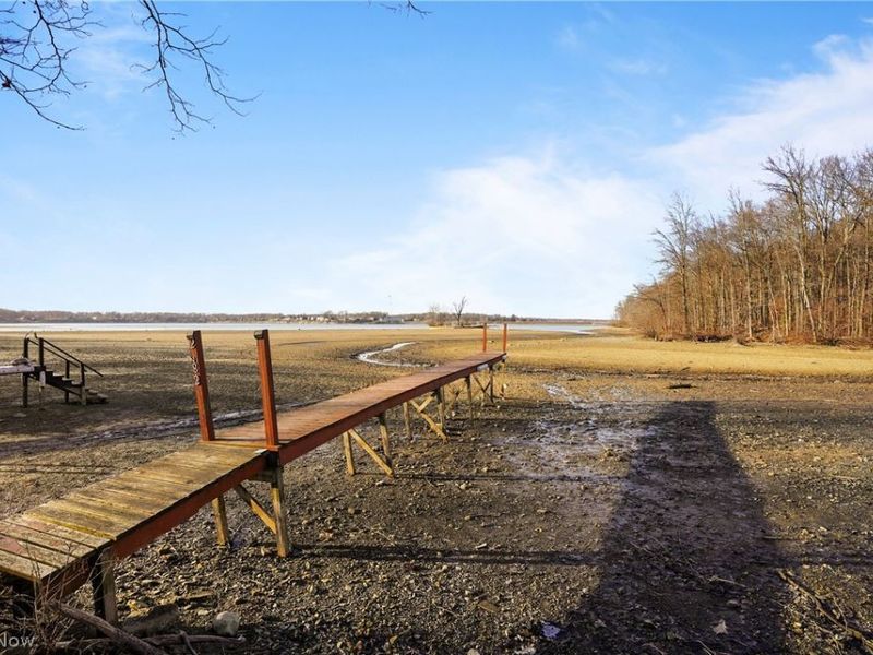 2282 Heston Drive, Lake Milton, OH 44429 Photo 41