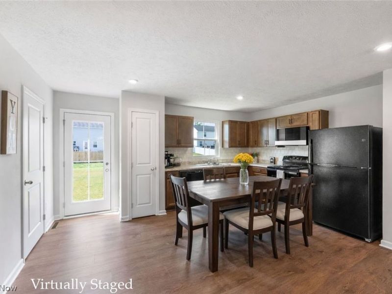 238 Leather Leaf Drive, Elyria, OH 44035 Photo 7