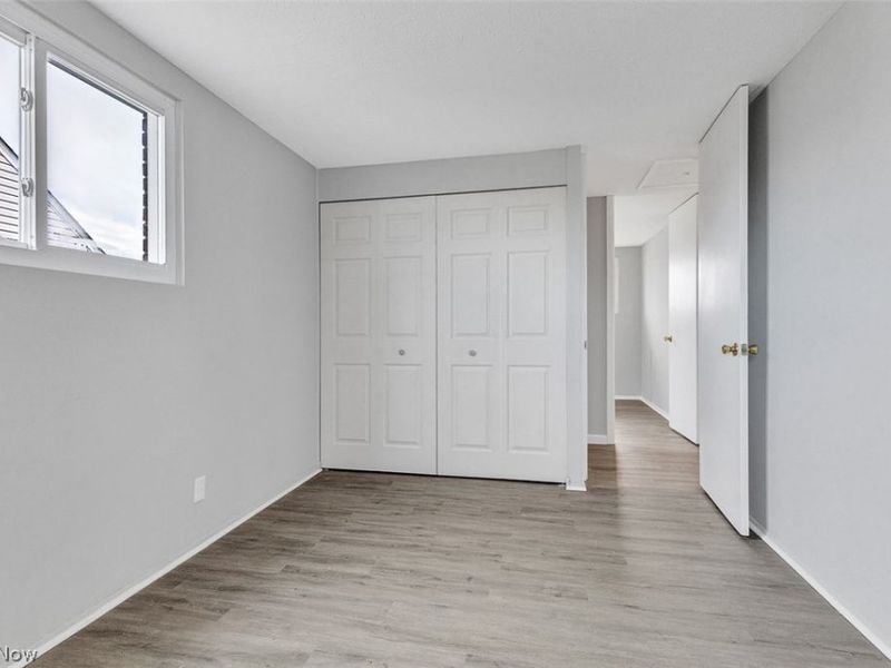 6330 Sandfield Drive, Brook Park, OH 44142 Photo 12