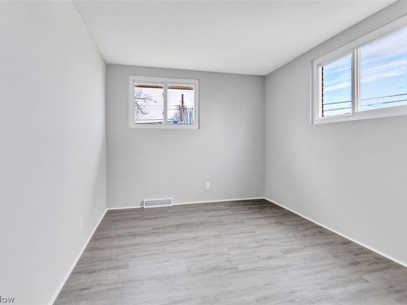 6330 Sandfield Drive, Brook Park, OH 44142 Photo 13