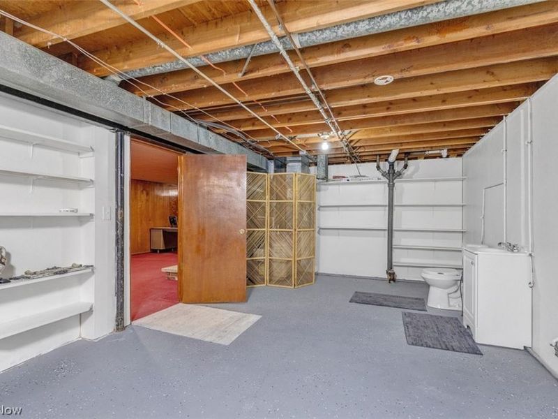 6330 Sandfield Drive, Brook Park, OH 44142 Photo 24