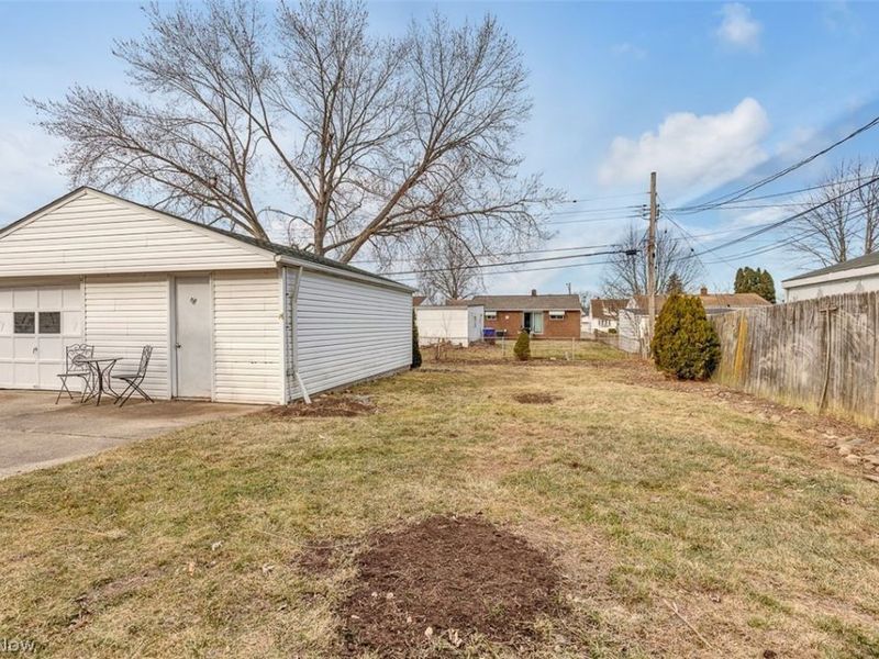 6330 Sandfield Drive, Brook Park, OH 44142 Photo 26