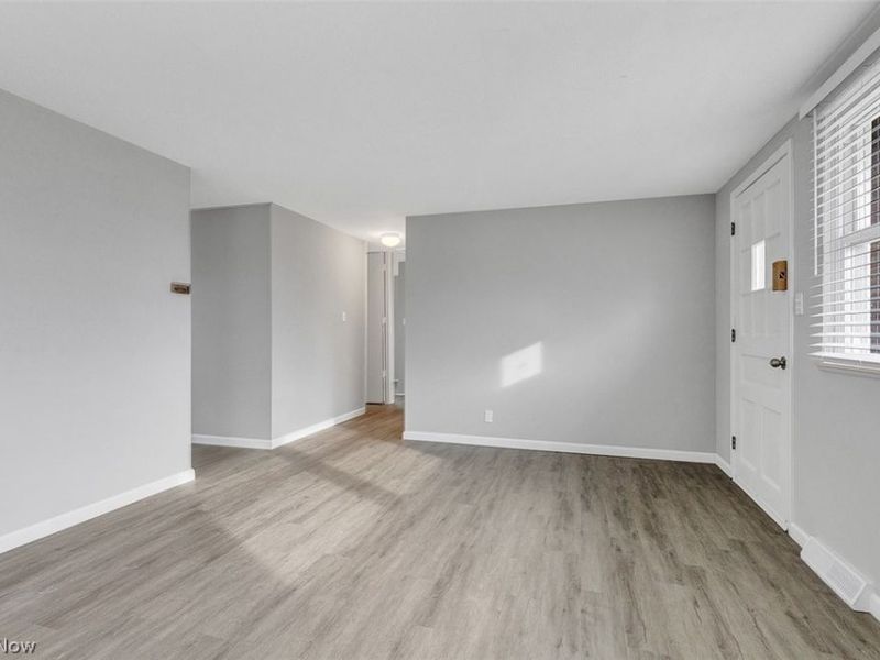 6330 Sandfield Drive, Brook Park, OH 44142 Photo 6