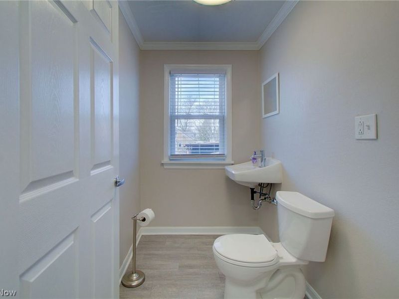 1933 Whipple Avenue NW, Canton, OH 44708 Photo 16