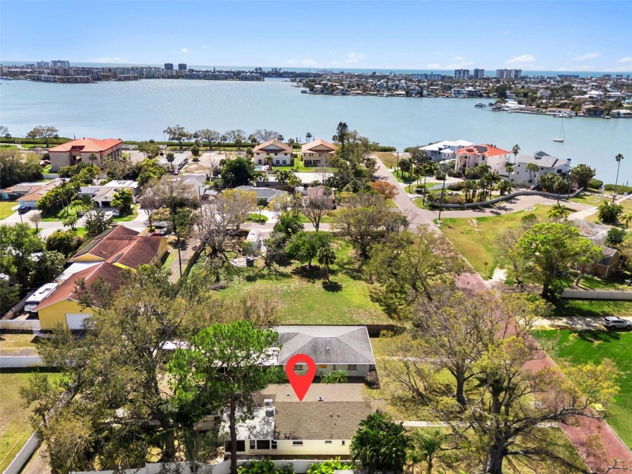 662 Villagrande Avenue S, Saint Petersburg, FL 33707 Photo