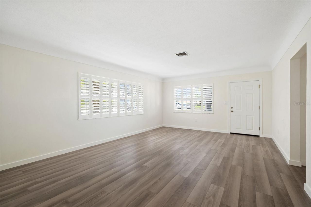 662 Villagrande Avenue S, Saint Petersburg, FL 33707 Photo