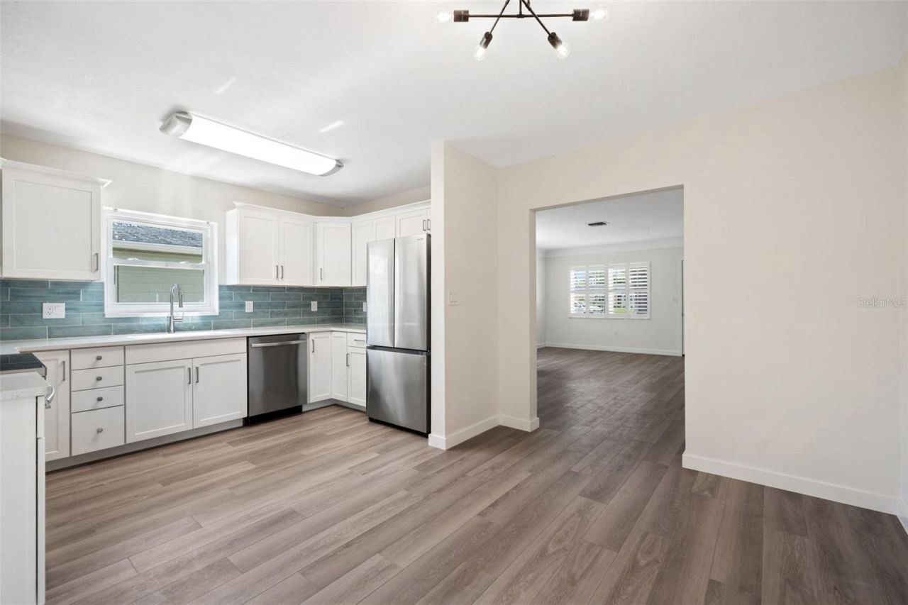 662 Villagrande Avenue S, Saint Petersburg, FL 33707 Photo