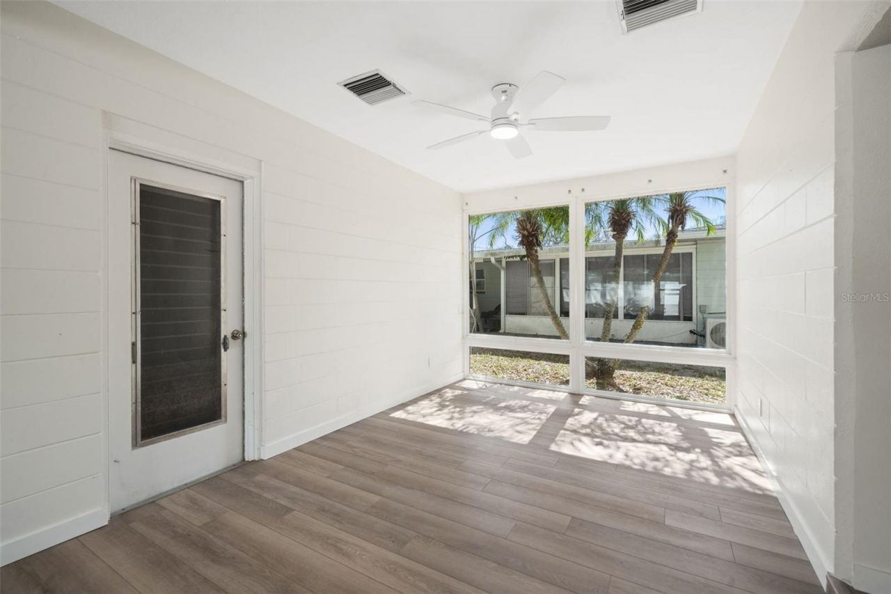 662 Villagrande Avenue S, Saint Petersburg, FL 33707 Photo