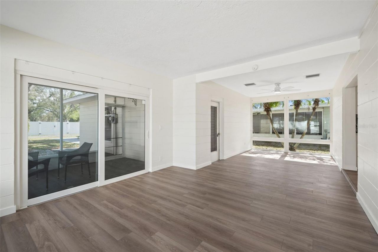 662 Villagrande Avenue S, Saint Petersburg, FL 33707 Photo