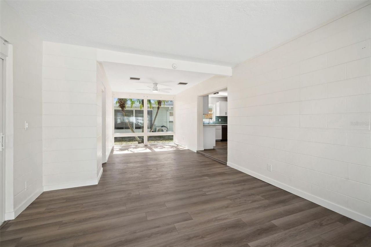 662 Villagrande Avenue S, Saint Petersburg, FL 33707 Photo