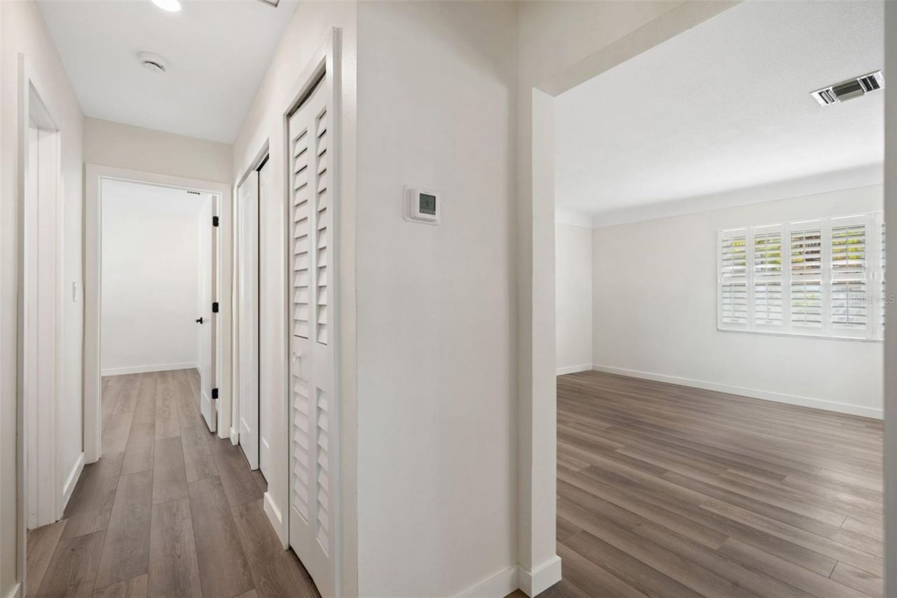 662 Villagrande Avenue S, Saint Petersburg, FL 33707 Photo