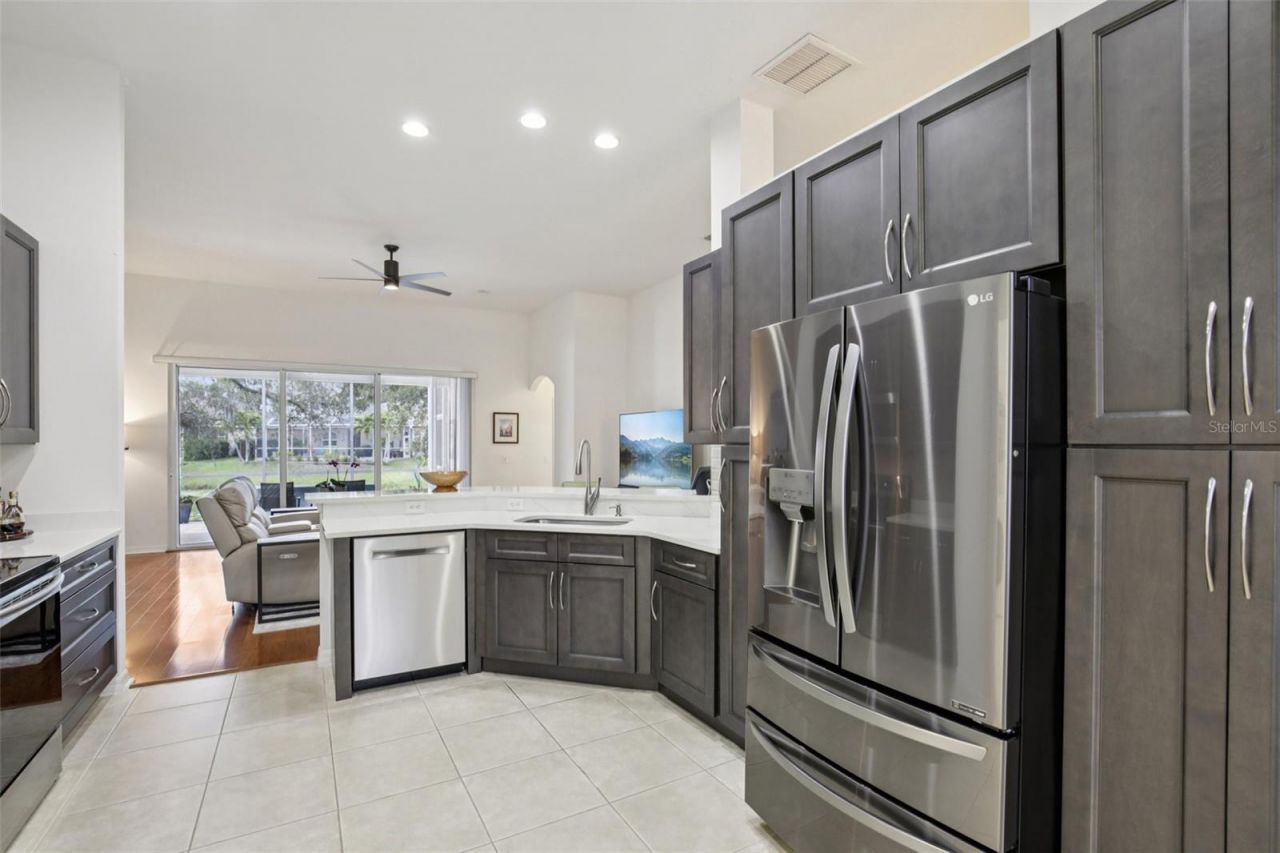 742 Shorecrest Drive, Sarasota, FL 34232 Photo