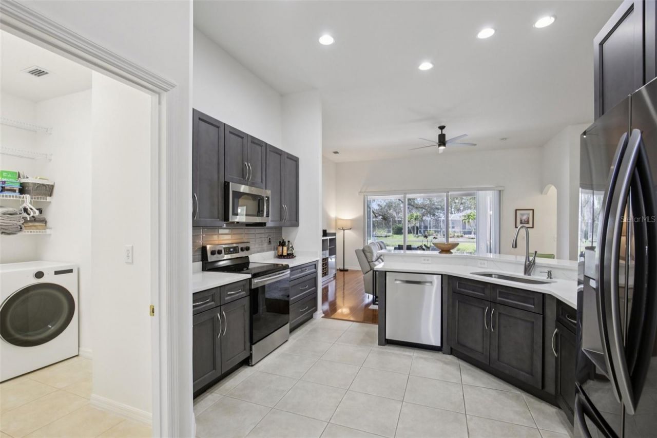 742 Shorecrest Drive, Sarasota, FL 34232 Photo