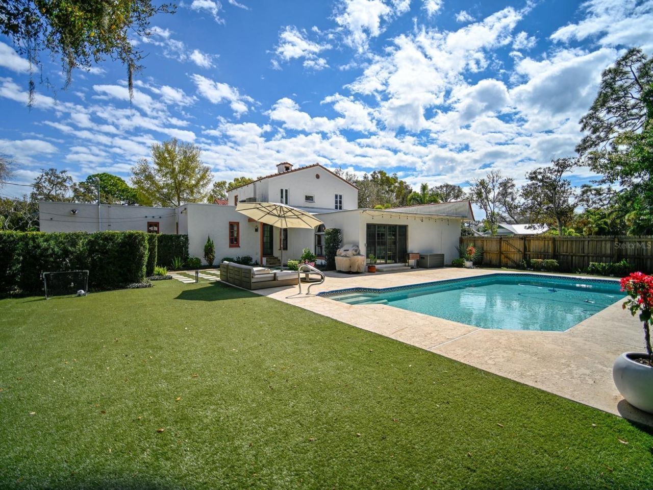 6251 10th Avenue S, Gulfport, FL 33707 Photo