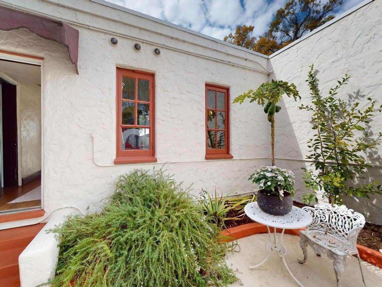 6251 10th Avenue S, Gulfport, FL 33707 Photo