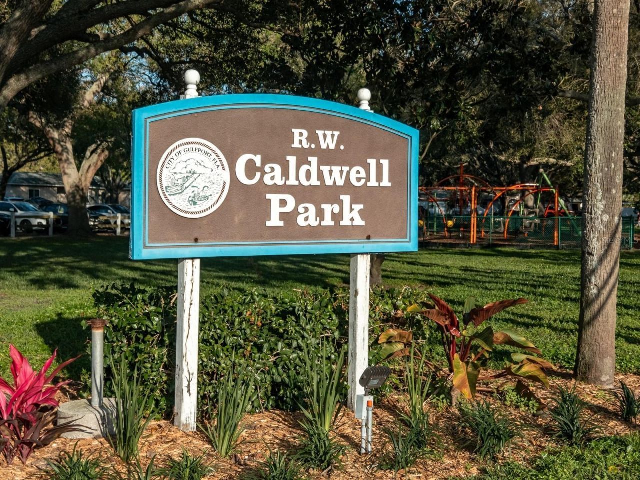 6251 10th Avenue S, Gulfport, FL 33707 Photo