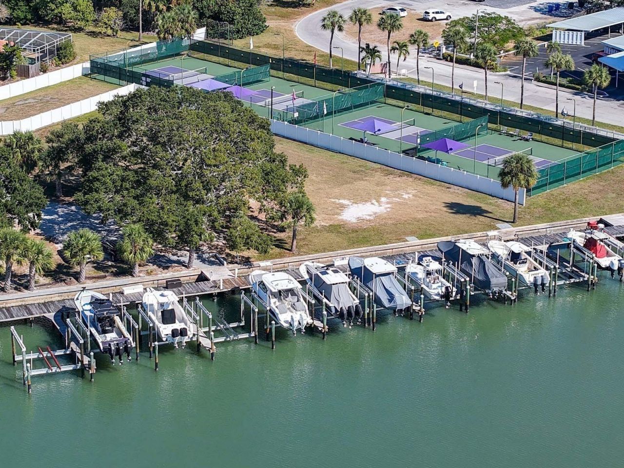 6251 10th Avenue S, Gulfport, FL 33707 Photo