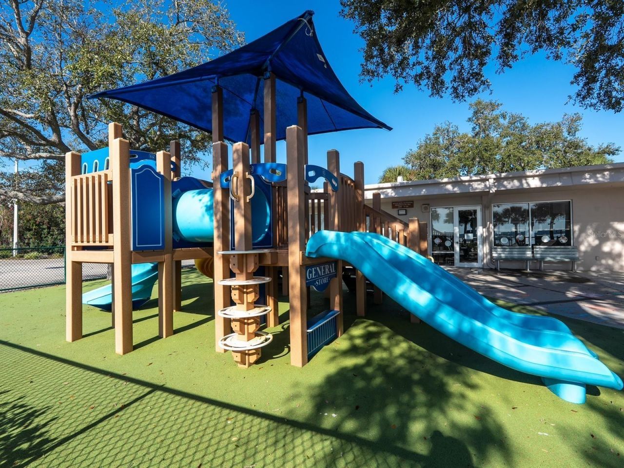 6251 10th Avenue S, Gulfport, FL 33707 Photo