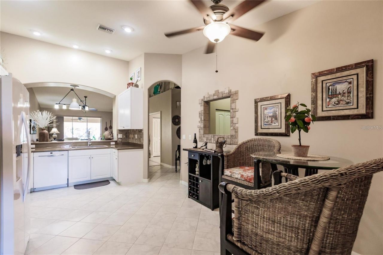 323 Monaco Drive, Unit 10, Punta Gorda, FL 33950 Photo