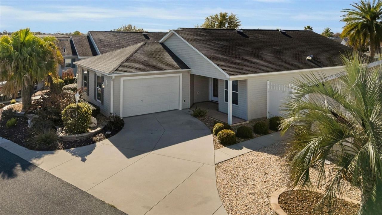 1998 Jonquil Place, The Villages, FL 32162 Main Photo