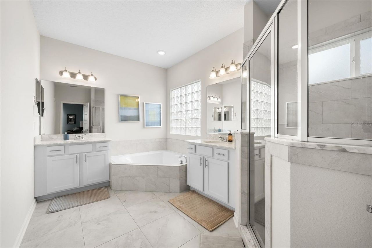 8249 NW 53rd Terrace, Gainesville, FL 32653 Photo