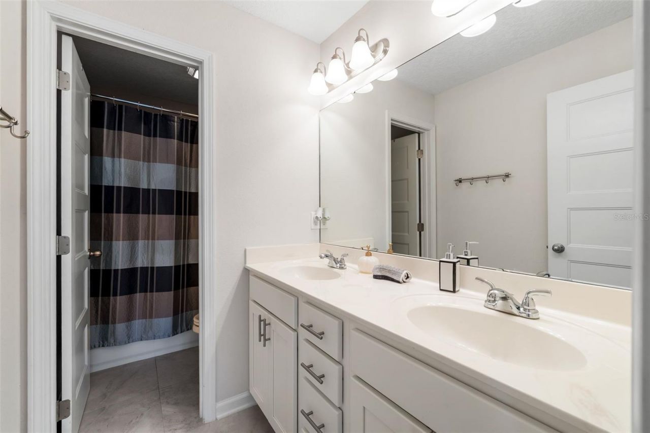 8249 NW 53rd Terrace, Gainesville, FL 32653 Photo