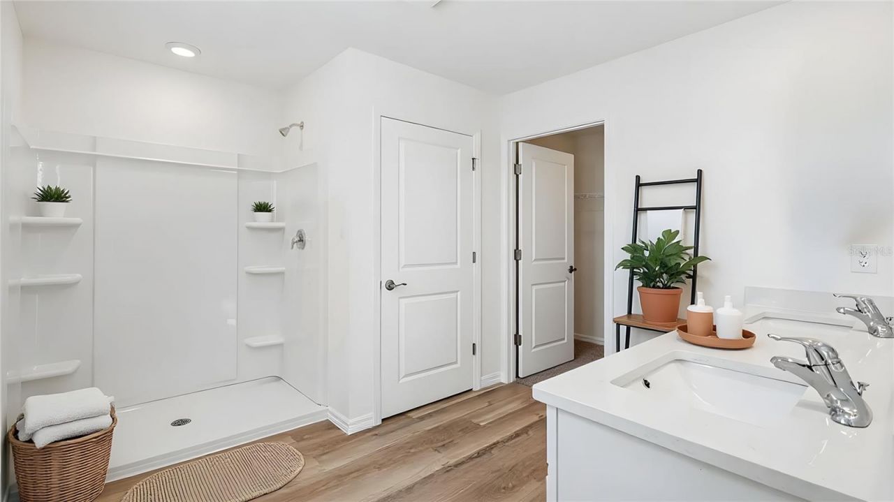 10746 Tucker Road , Weeki Wachee, FL 34613 Photo