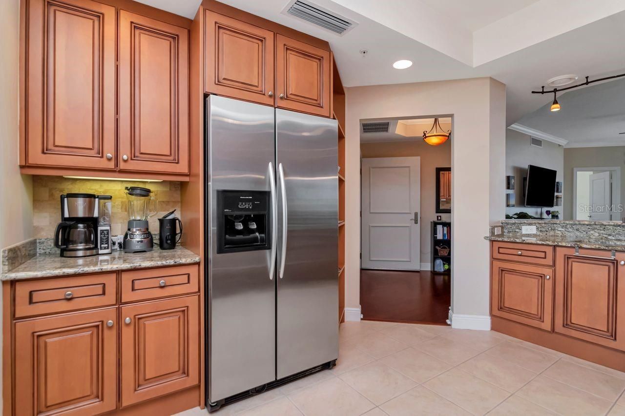 5823 Bowen Daniel Drive , Unit 604, Tampa, FL 33616 Photo