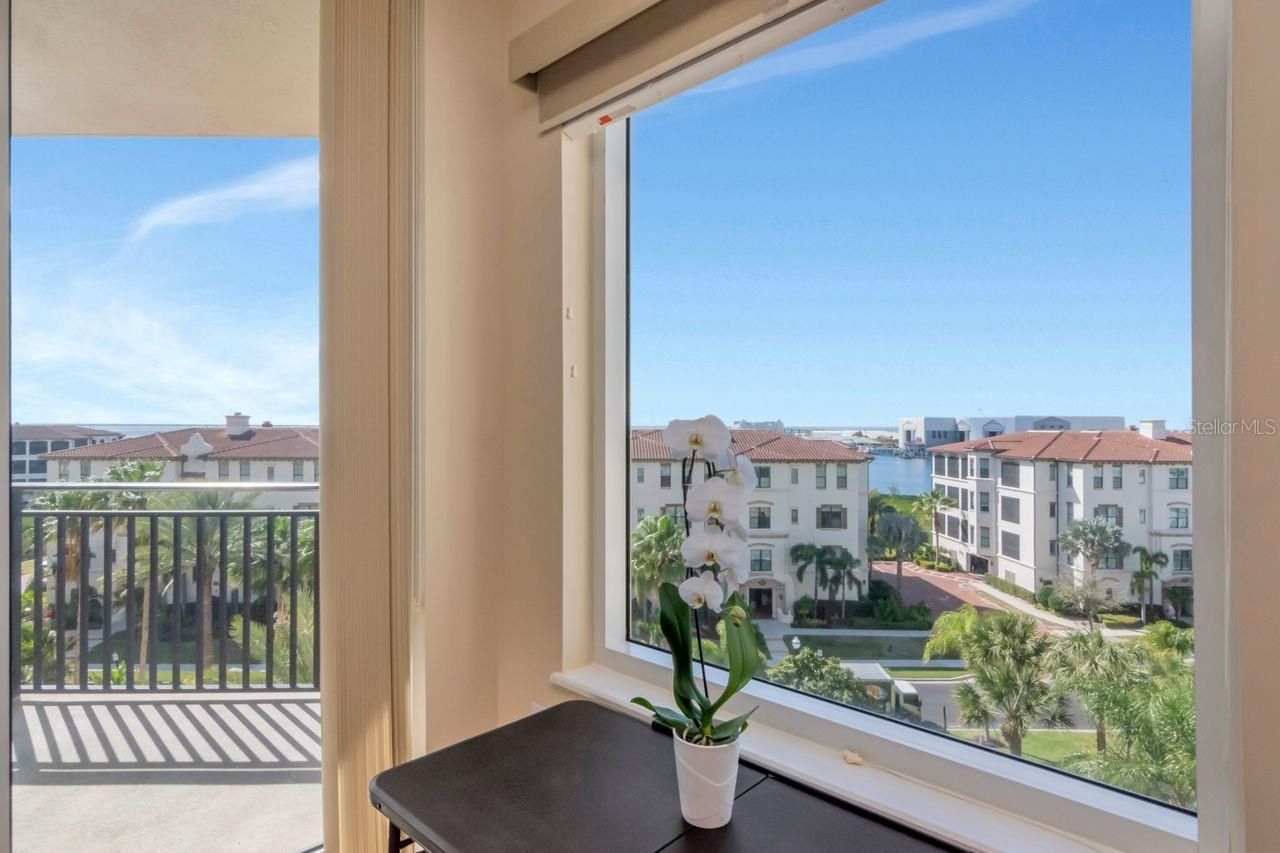 5823 Bowen Daniel Drive , Unit 604, Tampa, FL 33616 Photo