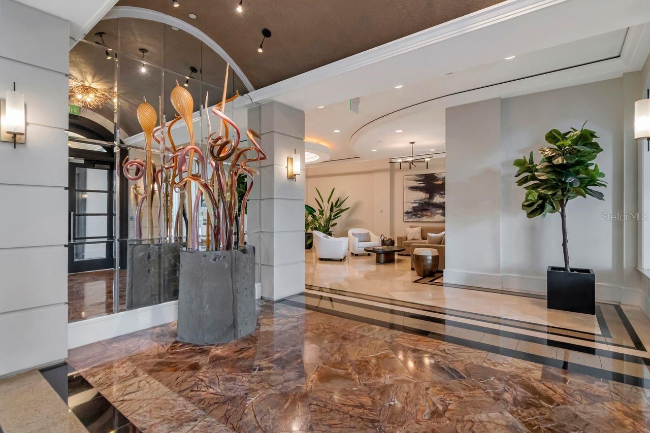 5823 Bowen Daniel Drive , Unit 604, Tampa, FL 33616 Photo