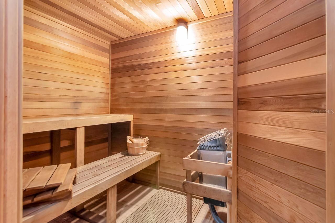 5823 Bowen Daniel Drive , Unit 604, Tampa, FL 33616 Photo