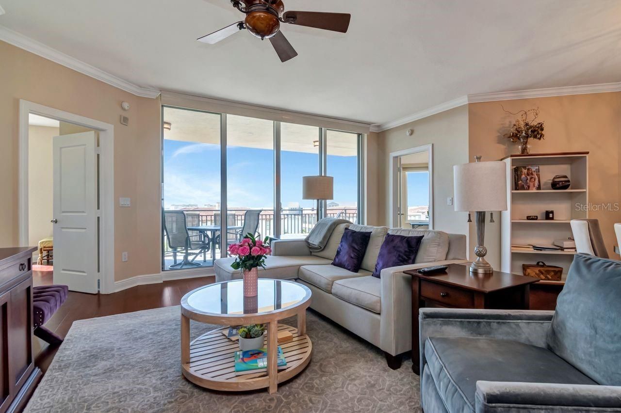 5823 Bowen Daniel Drive , Unit 604, Tampa, FL 33616 Photo